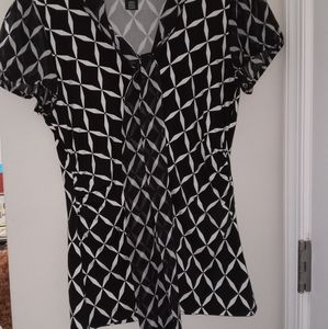 Black house white market blouse with tie size XS geometric print